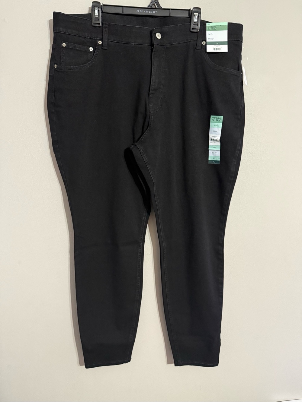 Terra & Sky Women’s Black High Rise Skinny Jeans 22w